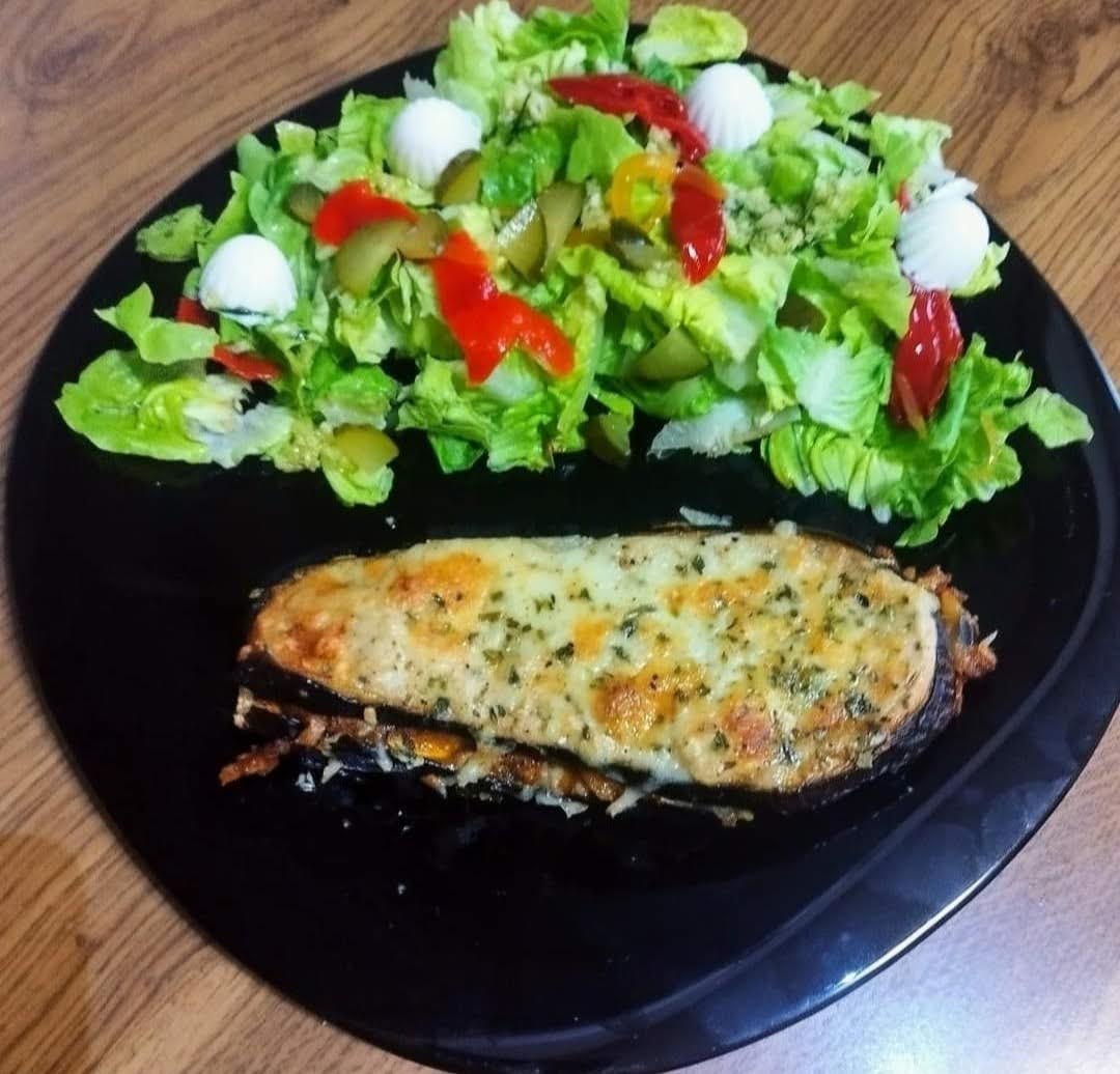 BERENJENA O CALABACÍN RELLENA DE CARNE PICADA