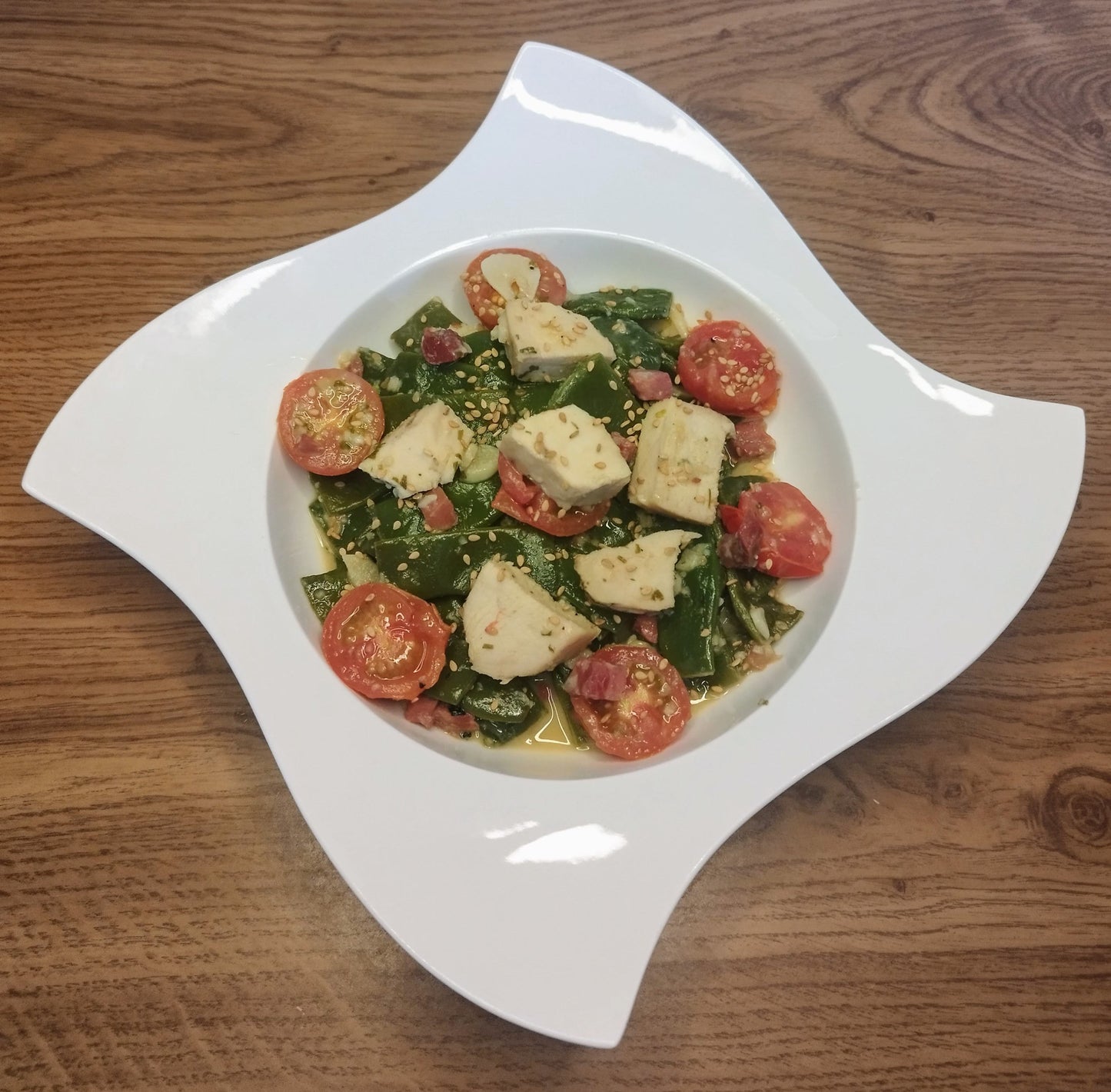 JUDÍAS VERDES CON JAMÓN Y POLLO