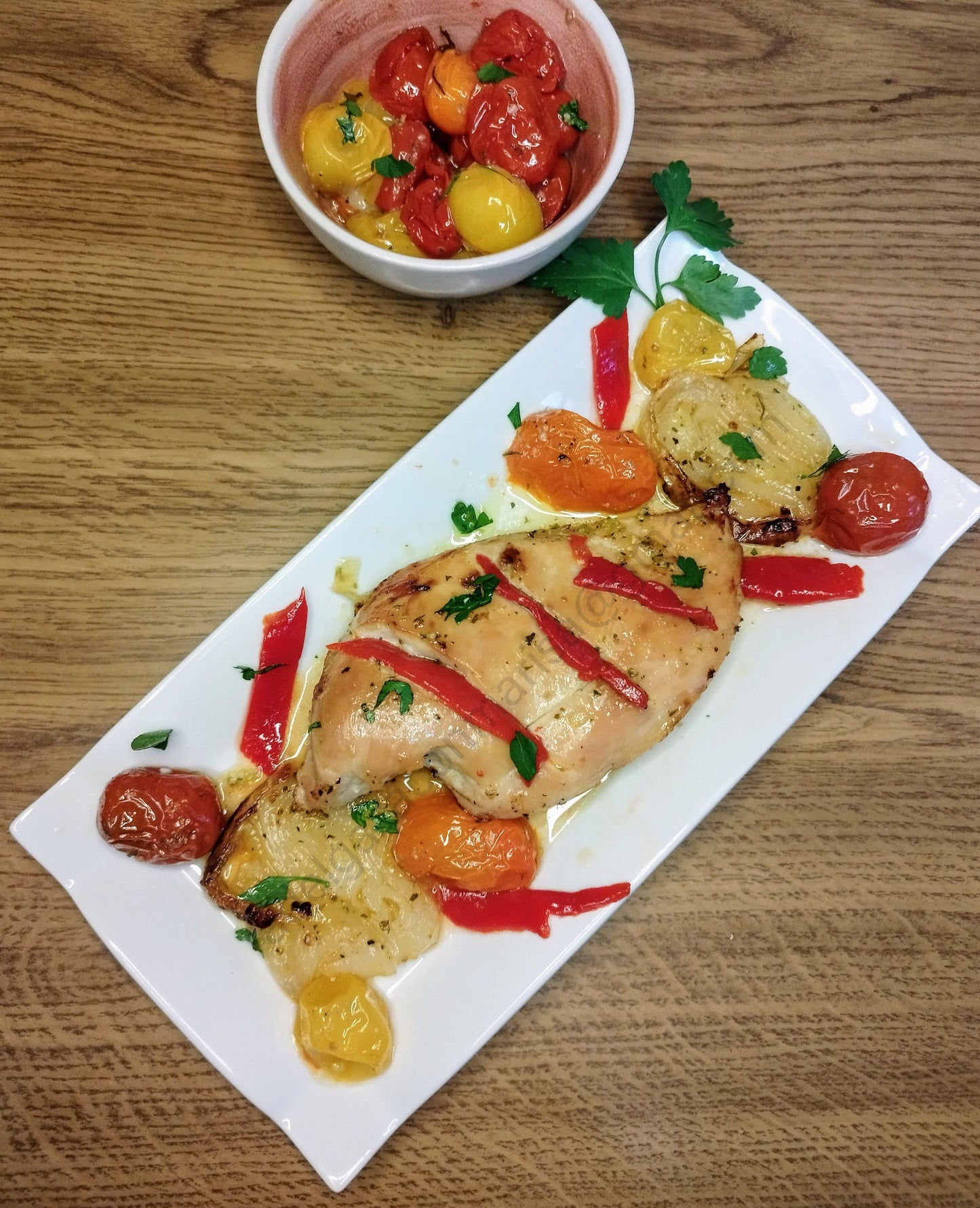 PECHUGA DE POLLO CON TOMATE, CEBOLLA Y PIMIENTOS EN AIRFRYER