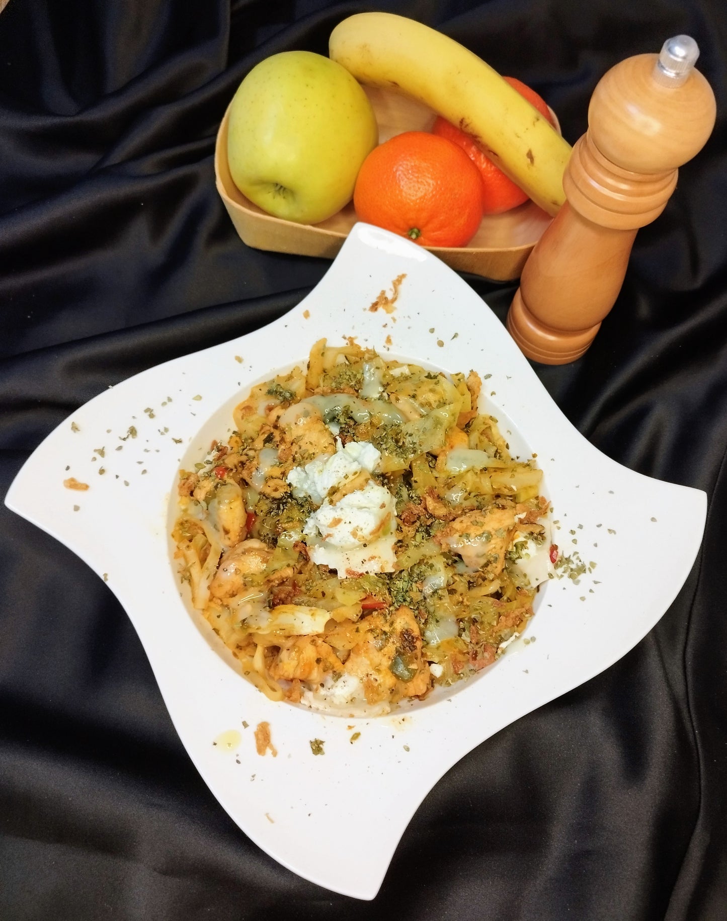 Espaguetis de col (repollo) con queso rulo