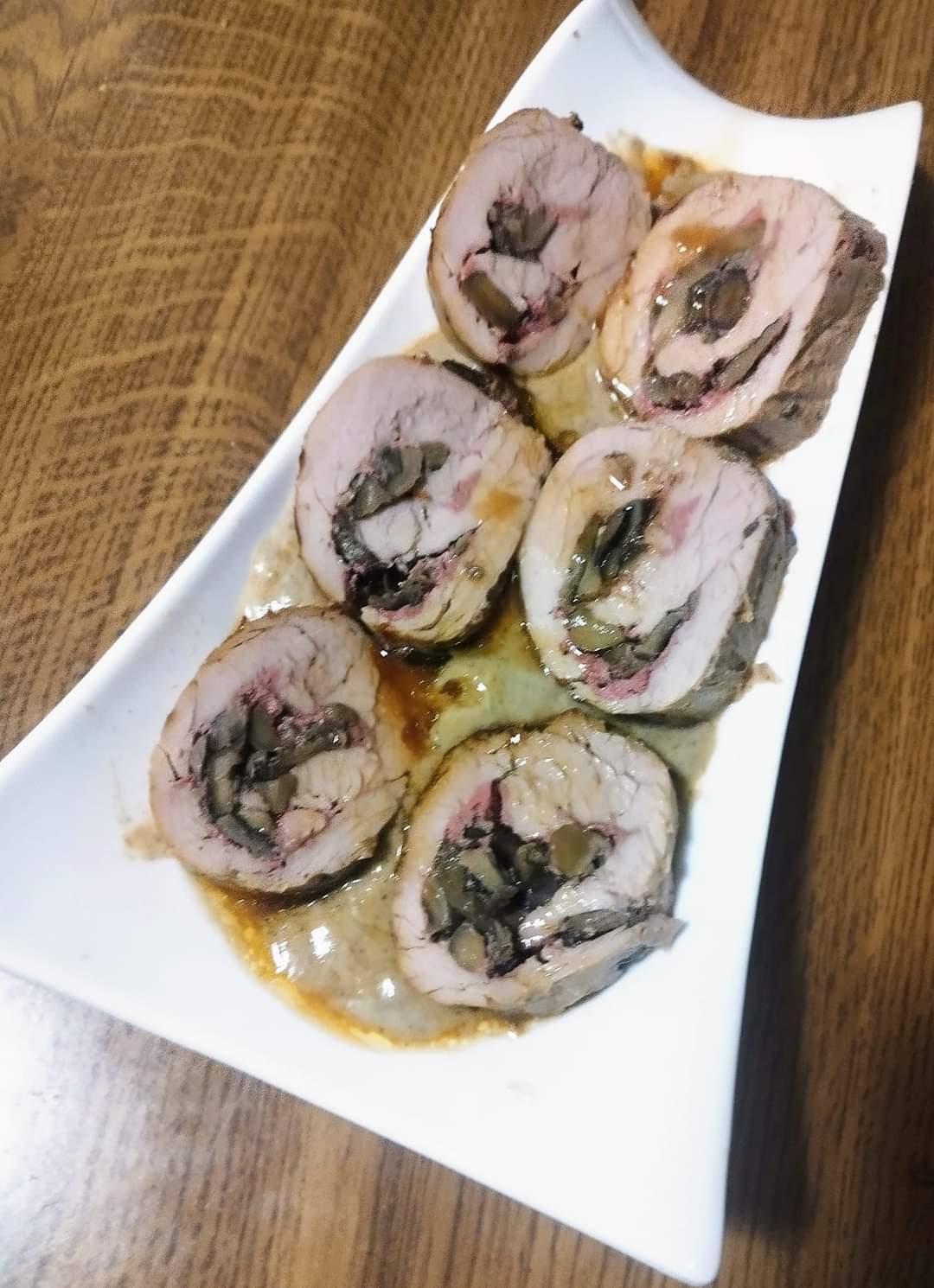 Solomillo relleno de setas y paté