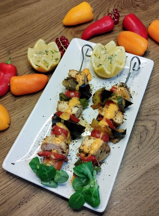 BROCHETAS DE POLLO CON PIMIENTOS