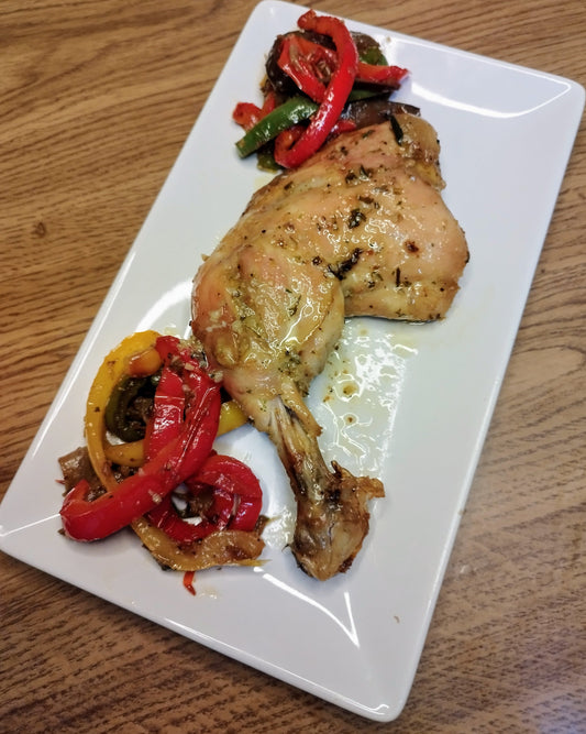 MUSLO DE POLLO CON ESCALIVADA