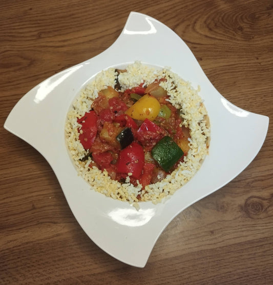 PISTO CON HUEVO COCIDO RALLADO