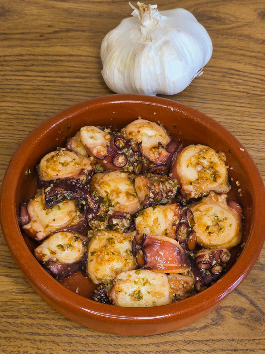PULPO AL PIMENTÓN CON AJITOS