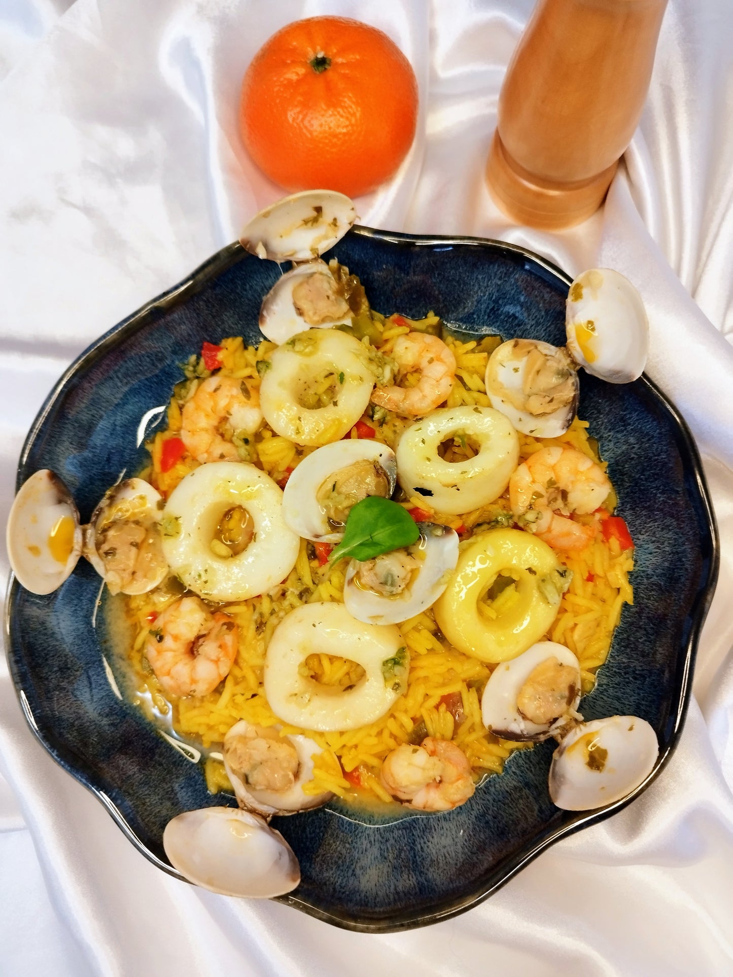 Arroz con almejas y calamares