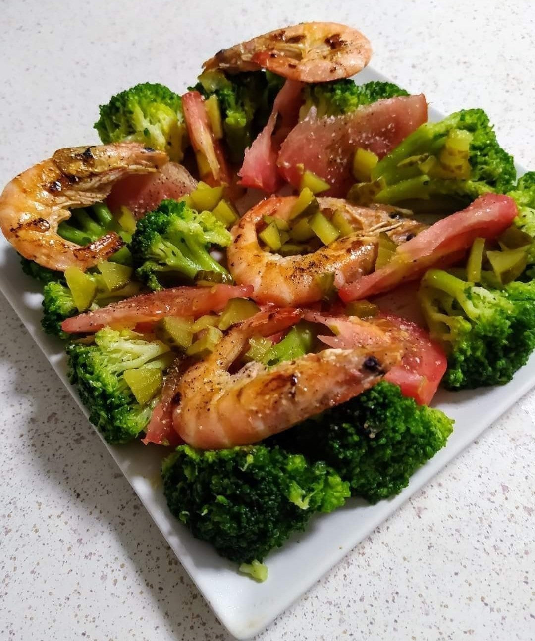 Broccoli salad with prawns