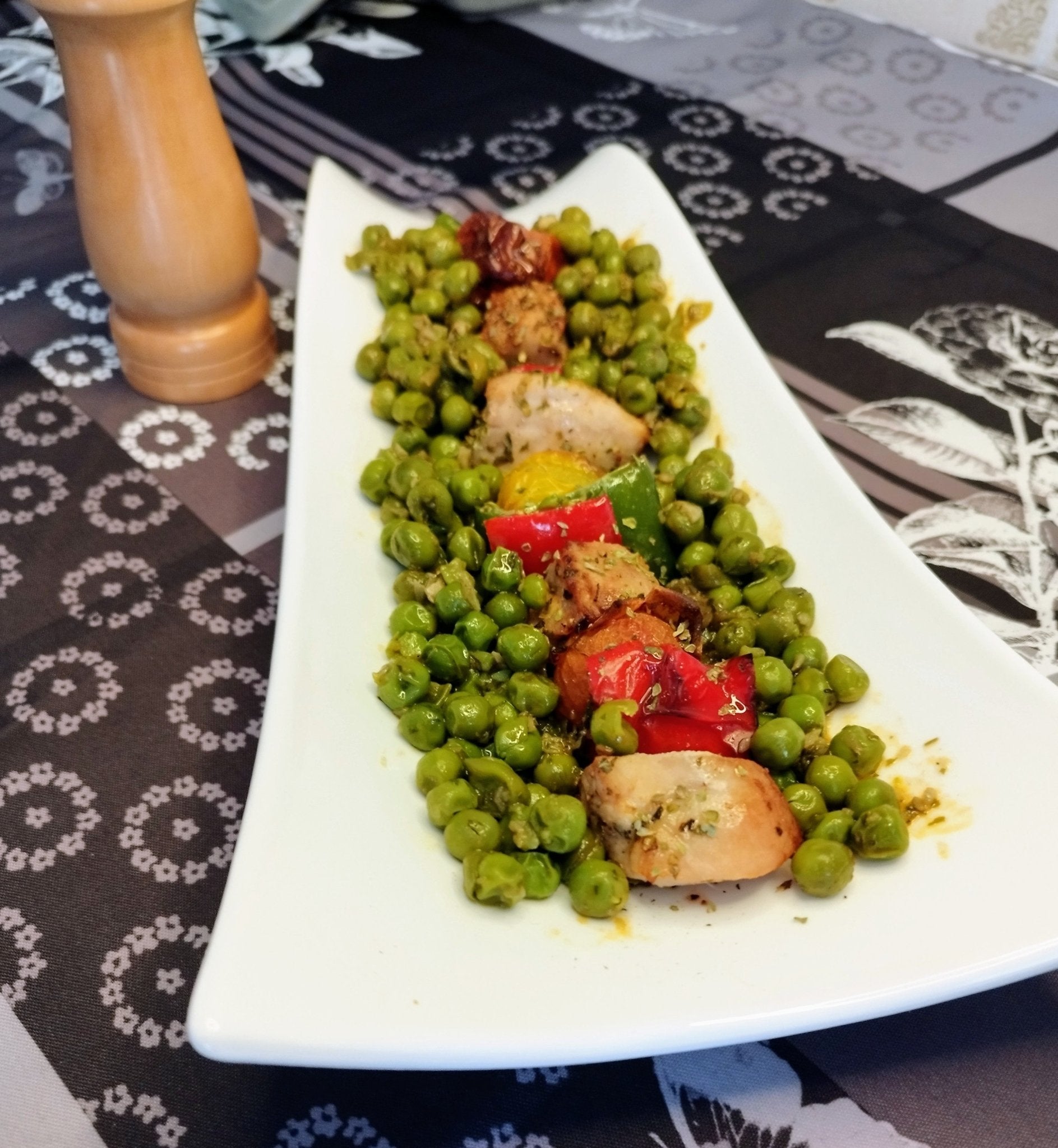 Brocheta de carne con guisantes - Adelgaza con Marisa